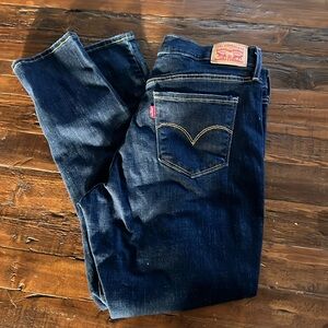 Levi’s distressed skinny jeans W 33